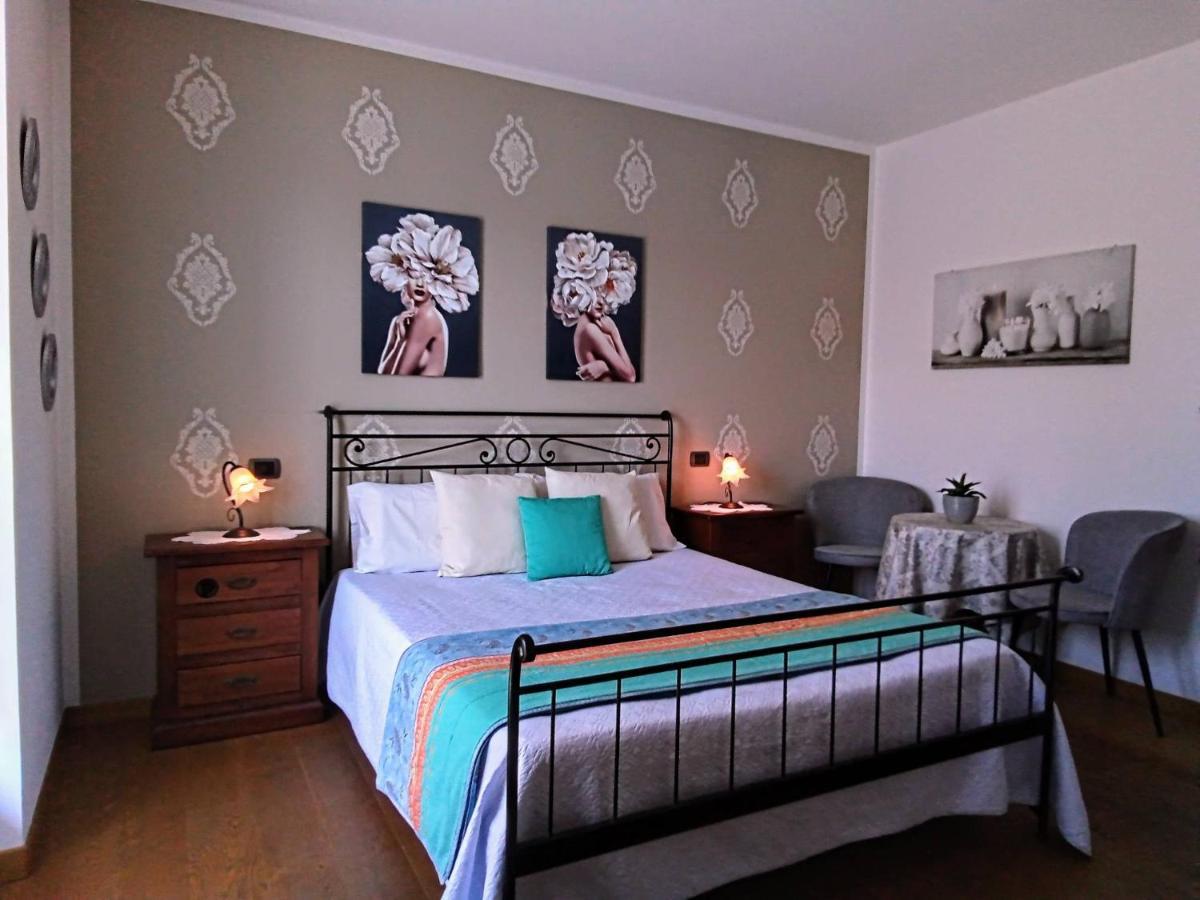 Villa Bonetti Костермано Номер фото